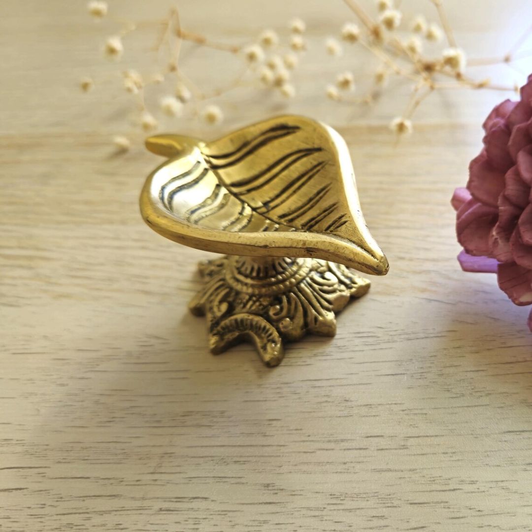 Brass Leaf Oil Diya – Indian Tabletop Candle Holder for Puja & Diwali