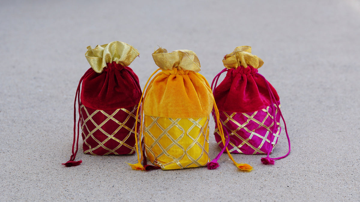 Velvet Indian Favor Bags - 50 Pack, 4 x 6 Inches - product photo 2