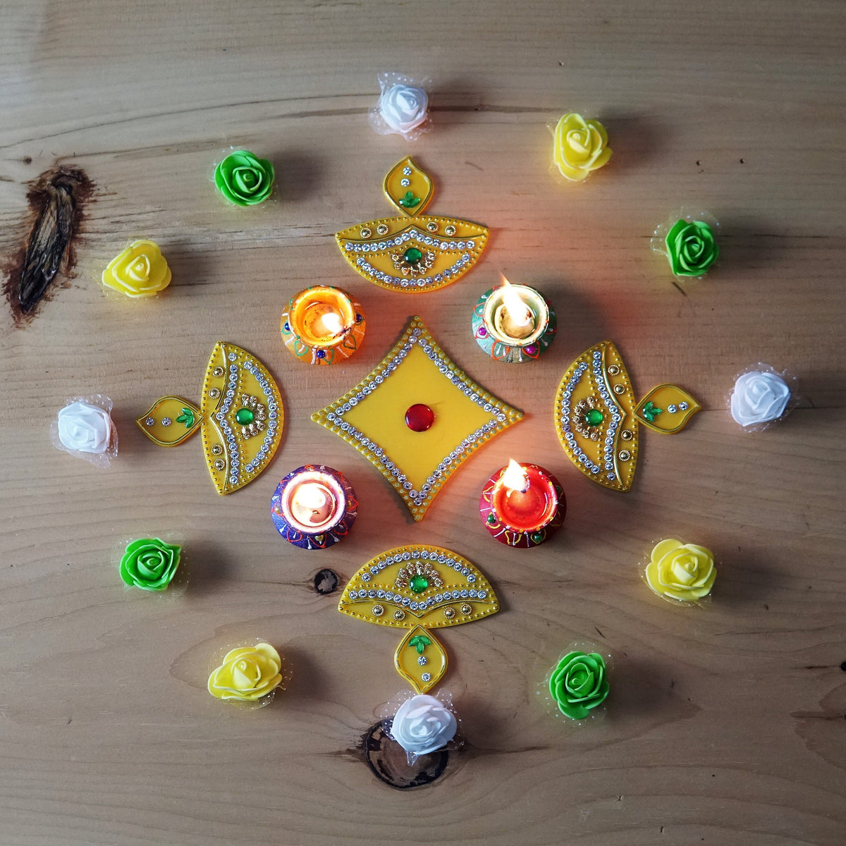 Yellow Rangoli Set - 5 Pieces with 4 Clay Wax Diyas - detail 2