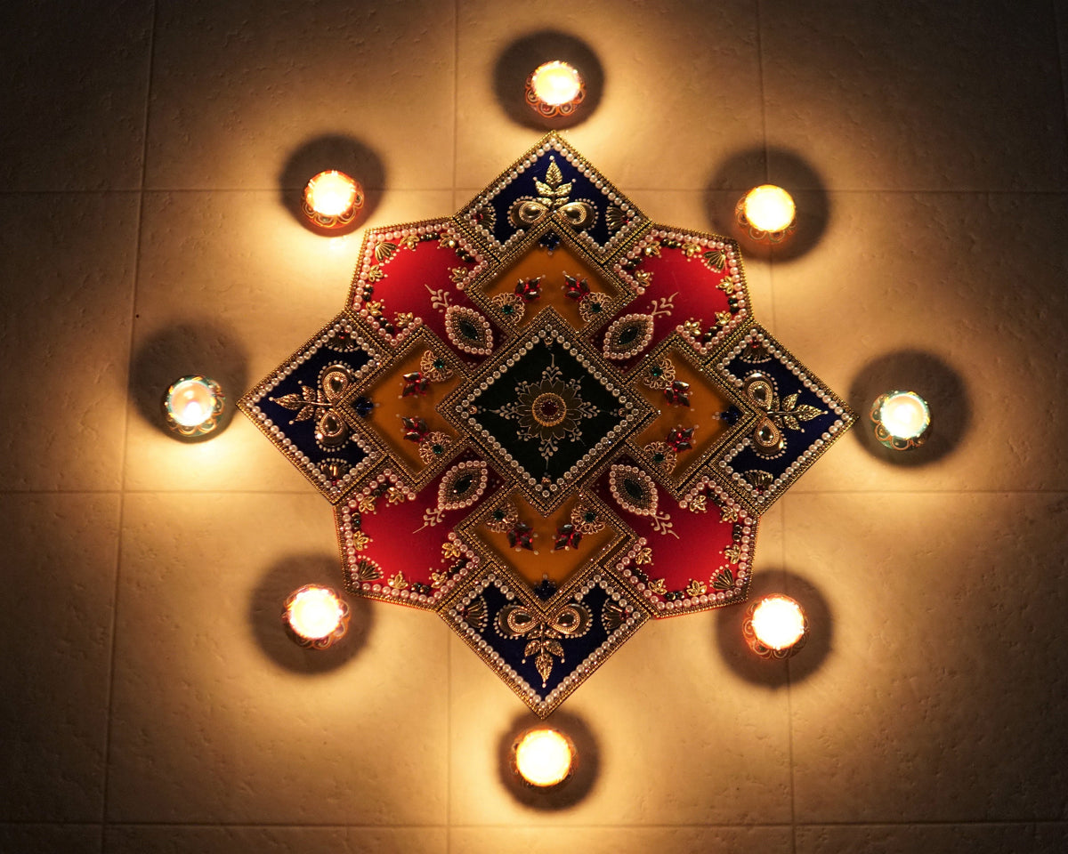 Geometric Multicolor Rangoli Set with 8 Clay Wax Diyas