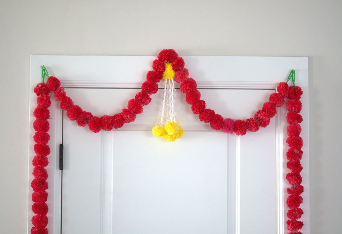 Red Marigold Door Garland with 2 Side Hangings - detail 3