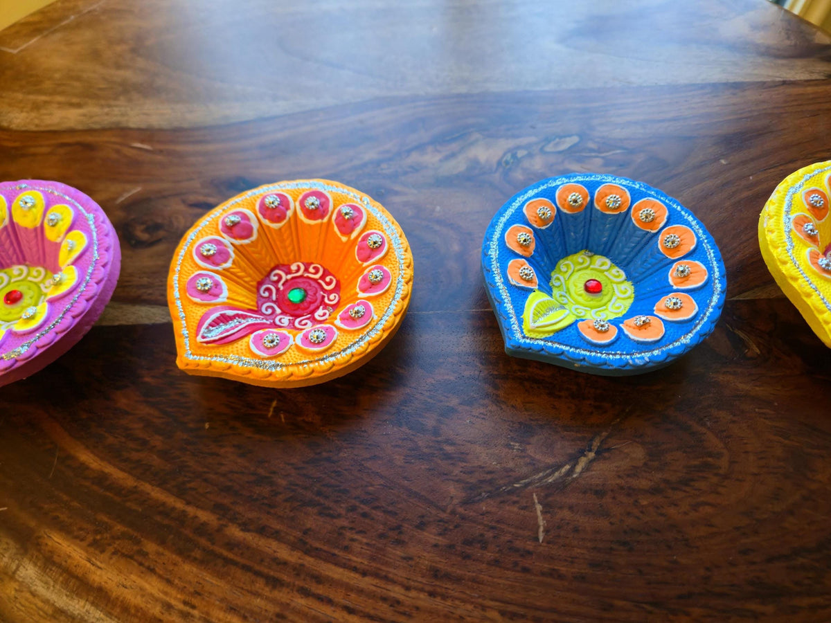 Hand-Painted Clay Oil Diyas - Set of 4 - product photo 2