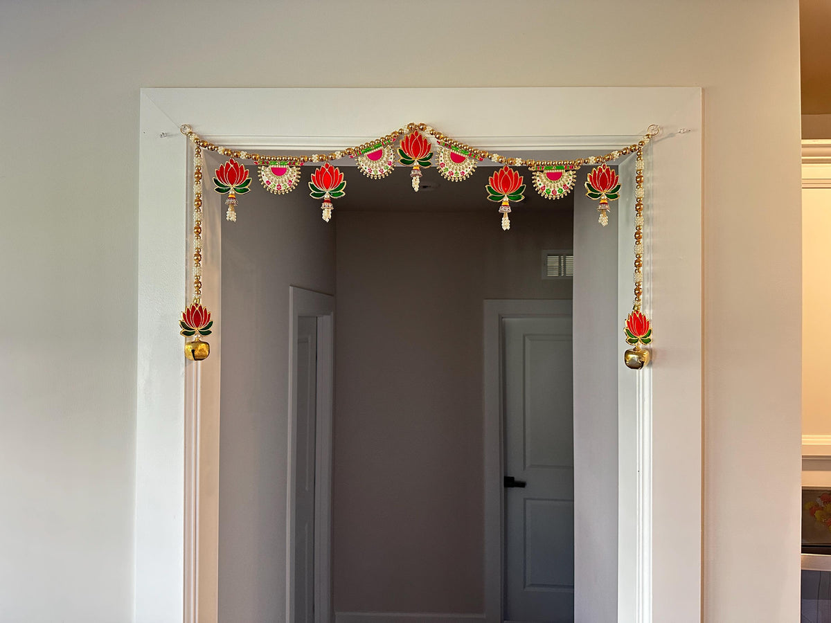 Lotus Beaded Door Toran with Side Hangings - 3 Ft - detail 6