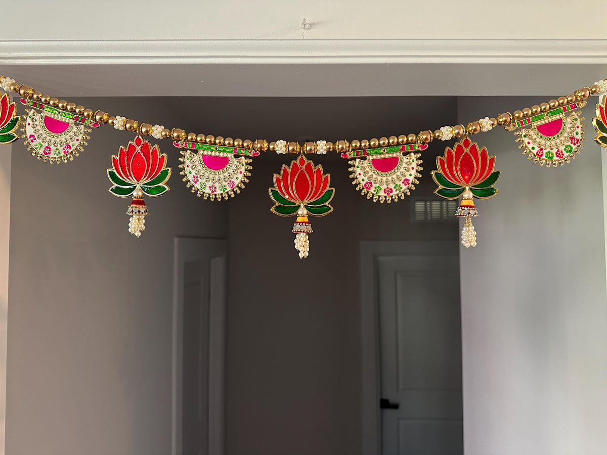Lotus Beaded Door Toran with Side Hangings - 3 Ft - detail 3