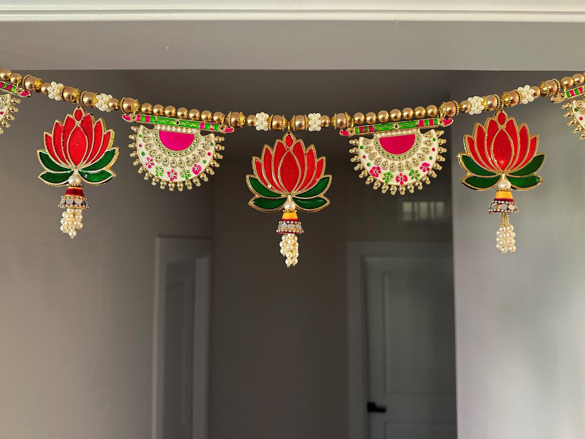 Lotus Beaded Door Toran with Side Hangings - 3 Ft - detail 4